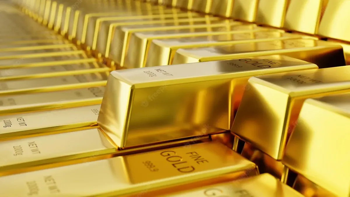 أول رد فعل على قرار ترامب رفع الحصار عن إيران.. الذهب يرتفع والنفط والدولار يتراجعان