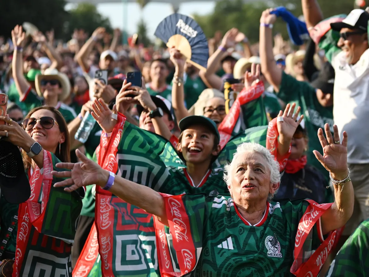 المكسيك أول المتأهلين إلى دور الـ32 في كأس العالم