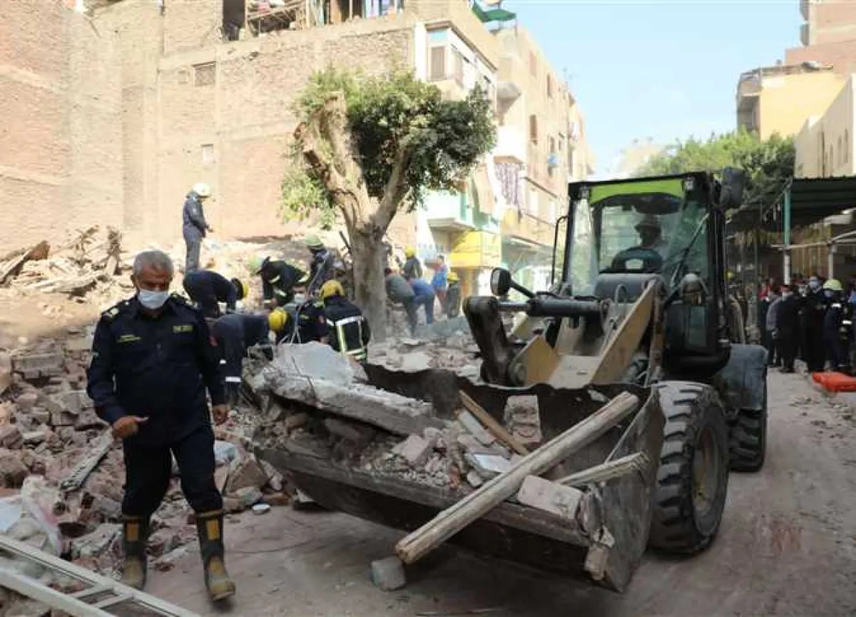 ارتفاع ضحايا انهيار عقار في مصر إلى 4 وفيات