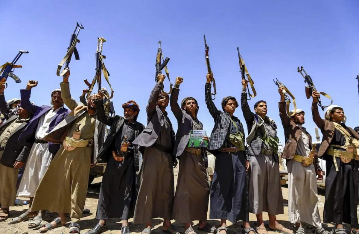 ارتباك حوثي غير مسبوق.. تعزيزات متفرقة خشية هجوم حكومي لا يعرف توقيته