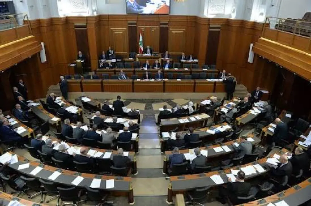 لبنان يقر قانونا للعفو العام وتخفيض مدة بعض العقوبات بشكل استثنائي