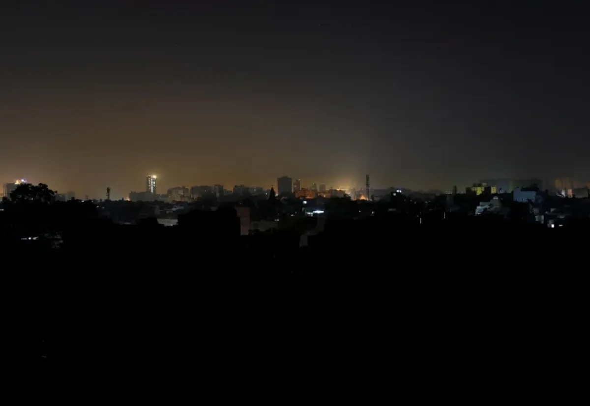 ظلام تام في مناطق واسعة من غرب وجنوب ليبيا