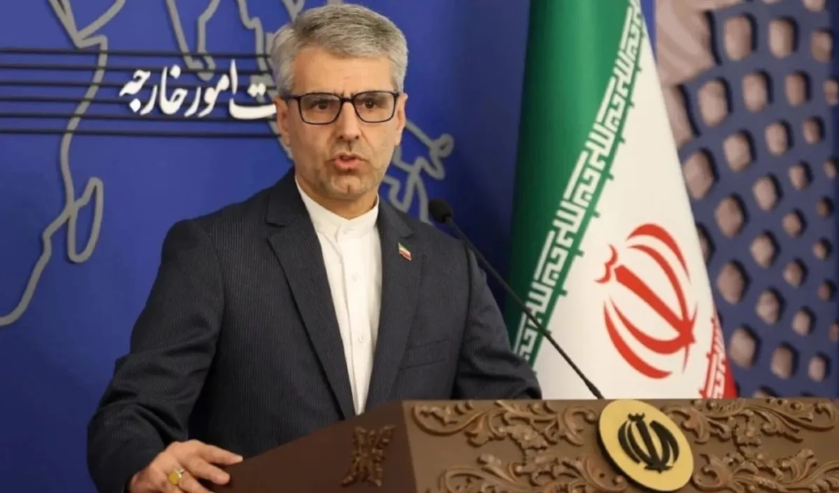 إيران تمنع دبلوماسيَين فرنسيَين من دخول أراضيها بعد توقيفهما ومغادرتهما البلاد