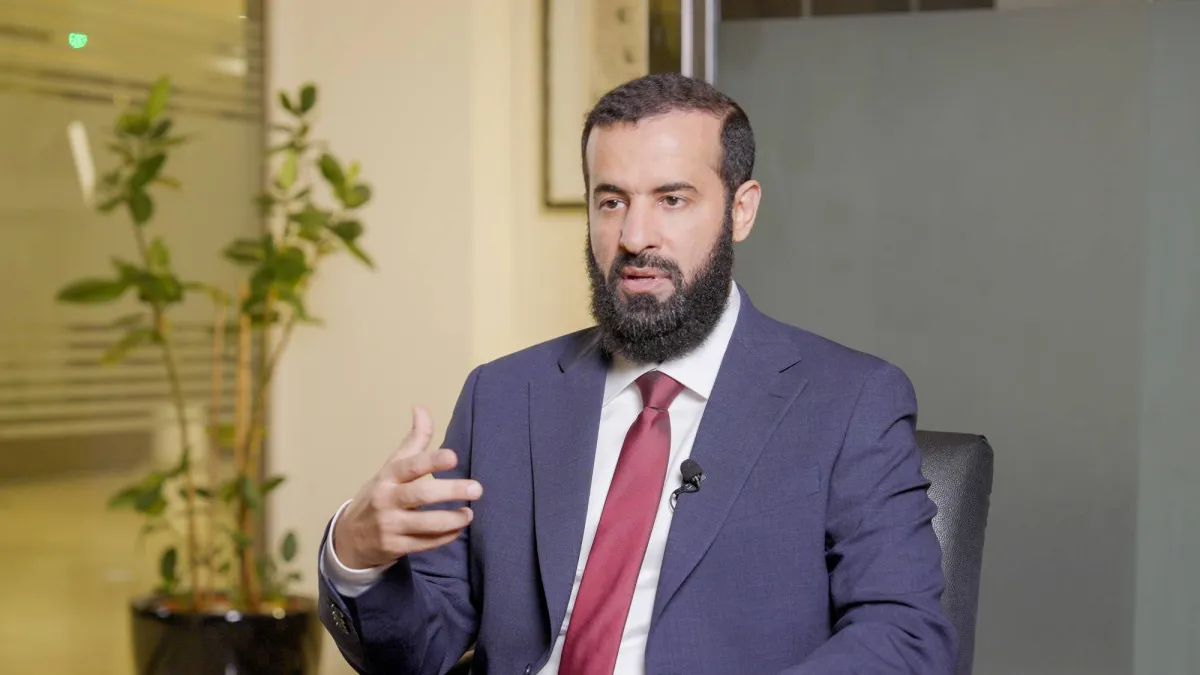محافظ أبين يُحذر من تخادم الحوثي و«القاعدة».. ويؤكد تقهقر التنظيم إلى أعداد ضئيلة