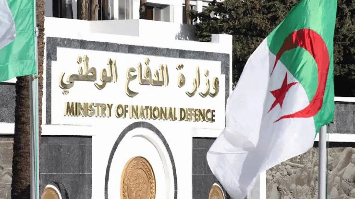 الجزائر تغلق مجالها الجوي أمام الطائرات الإماراتية