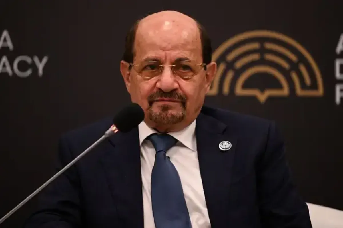 الزنداني: استهداف الحوثي مكة وباب المندب يكشف خطورة المشروع الإيراني