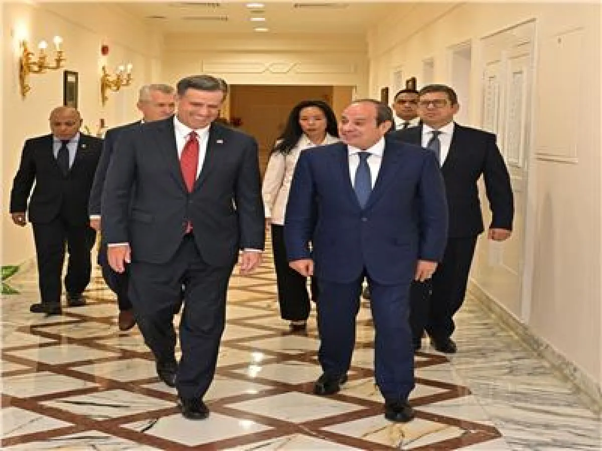 السيسي ومدير الاستخبارات الأمريكية يبحثان تطورات المنطقة