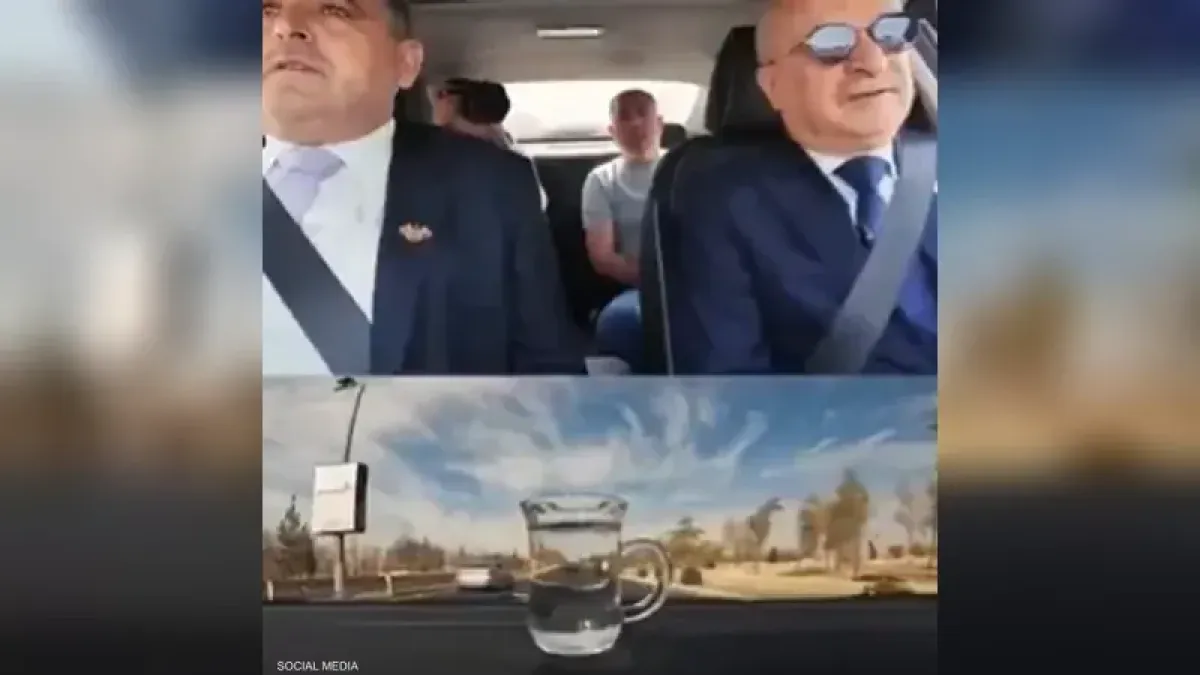 بكوب ماء.. وزير النقل السوري يختبر استواء طريق مطار دمشق