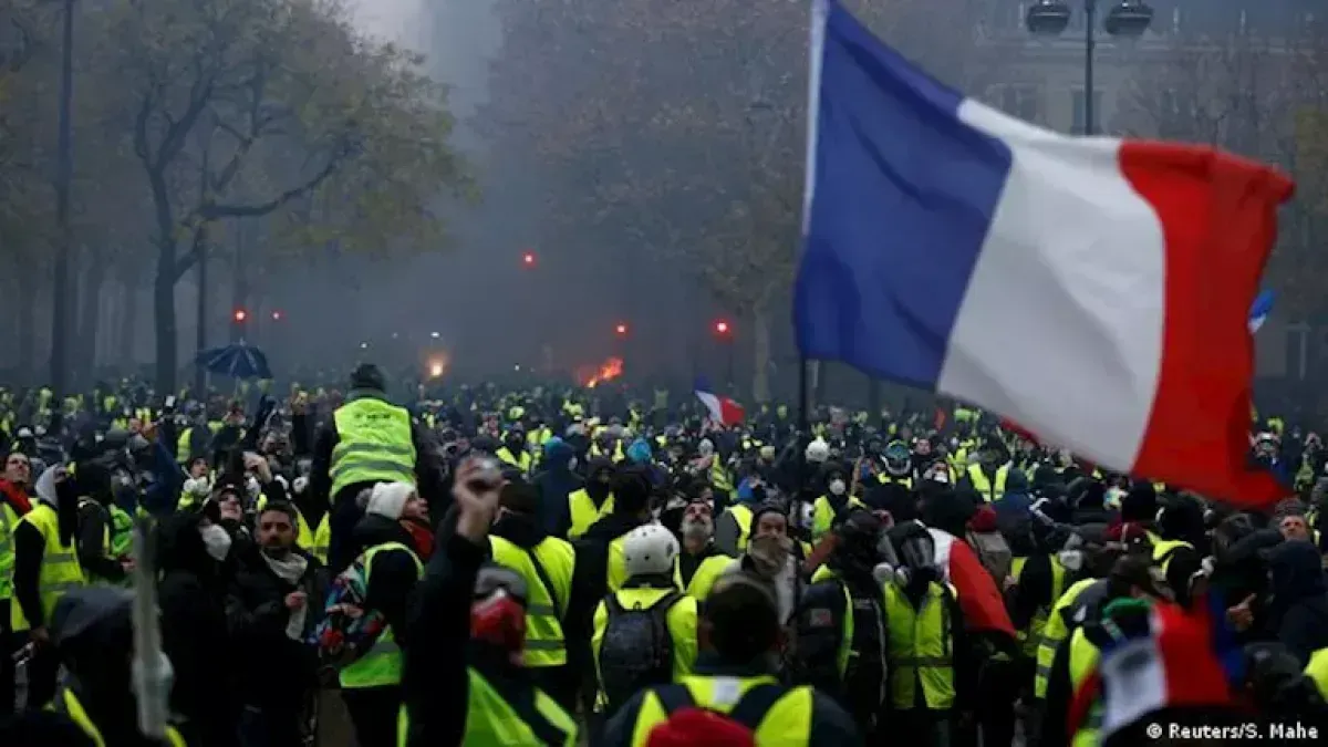 بعد تصاعد الاحتجاجات.. فرنسا تفرض حظر تجوال في 4 مدن